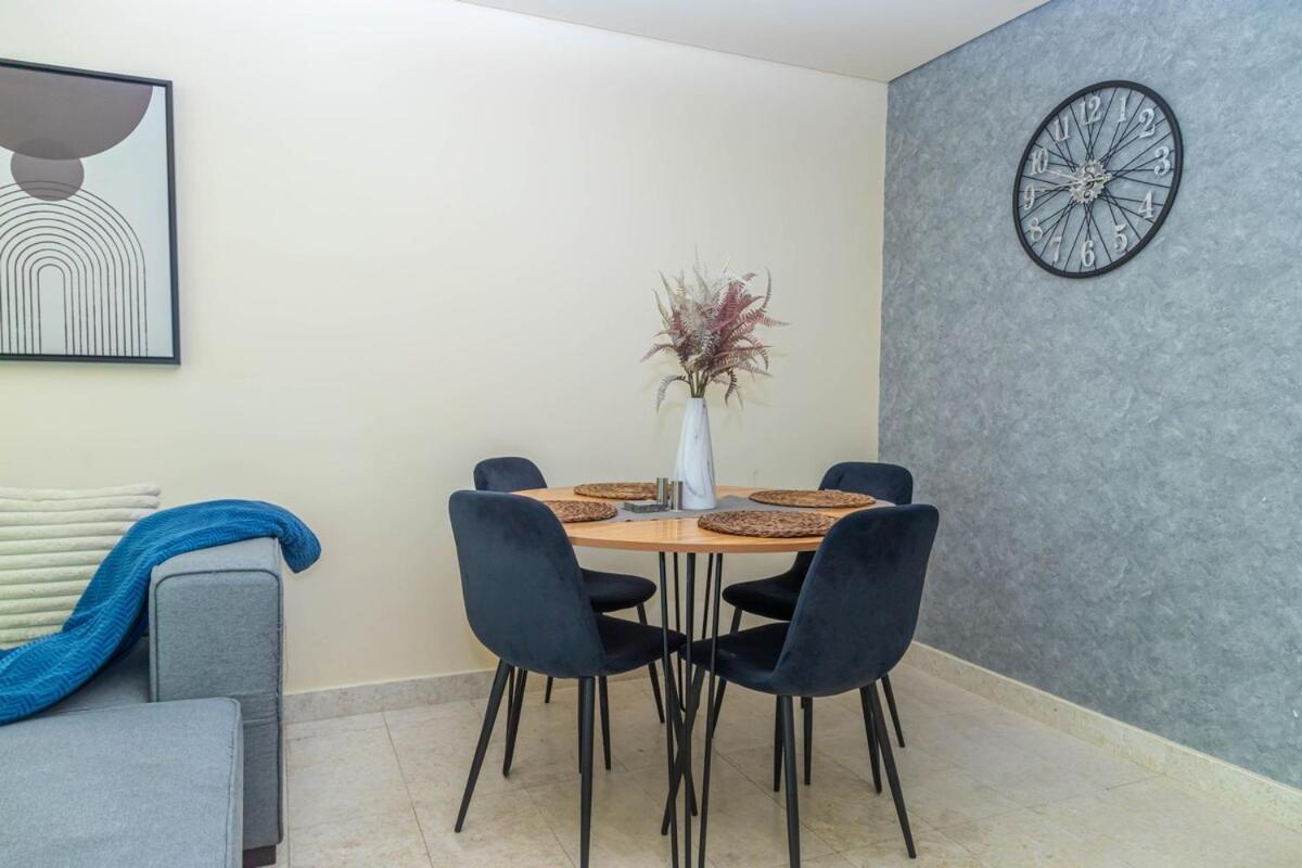 Bloomfields Cozy 1br Ocean Terrace Al Reem Abu Dhabi
